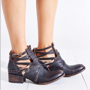 🖤SOLD🖤Freebird by Steven Black Stair Boots